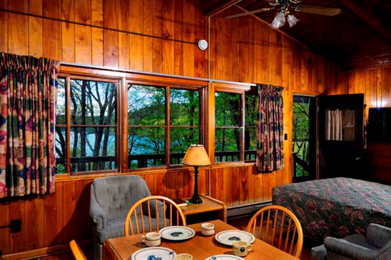 Tygart Lake Lodge Grafton Zimmer foto